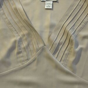 E.K. Designs Taupe Pintuck Blouse Bell Sleeve L Boho Minimalist Aniston Style